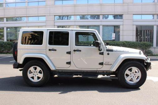 2012 Jeep Wrangler Unlimited Sahara