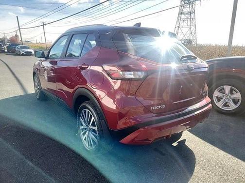 2024 Nissan Kicks SV