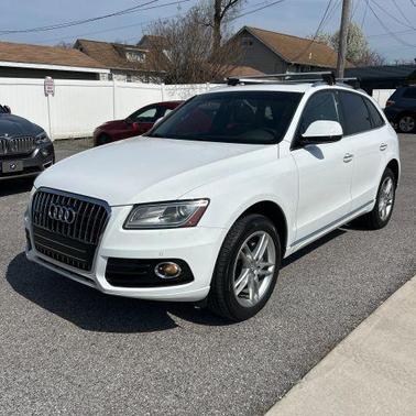 Ibis White 2017 Audi Q5 2.0T Premium