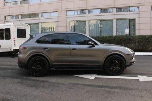 2019 Porsche Cayenne S