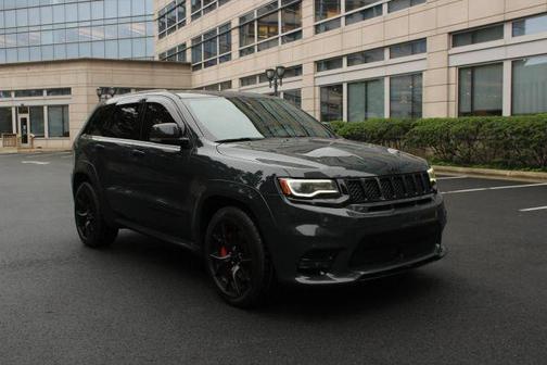 Gray 2018 Jeep Grand Cherokee SRT