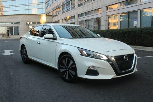 2022 Nissan Altima 2.5 SV