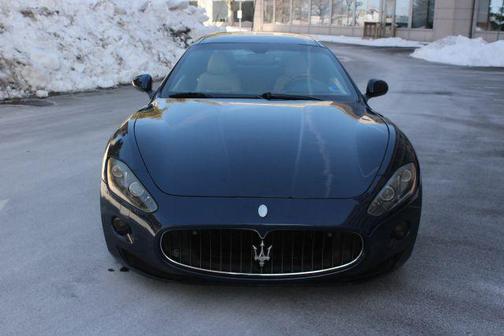 2010 Maserati GranTurismo Base