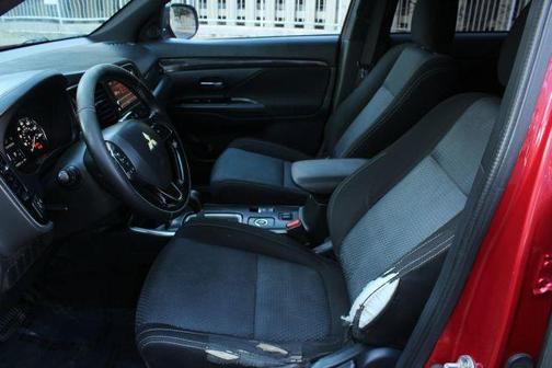 2018 Mitsubishi Outlander LE