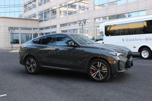 2024 BMW X6 M60i