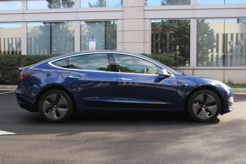 2020 Tesla Model 3 Standard Range