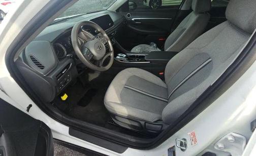 2021 Hyundai SONATA SE