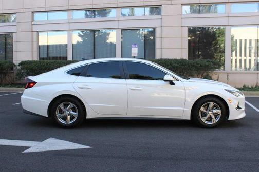 2021 Hyundai SONATA SE