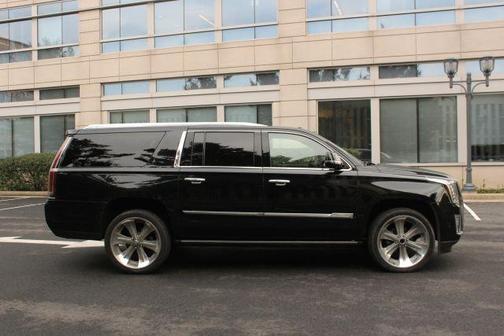 2017 Cadillac Escalade ESV Platinum