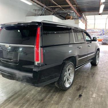 2017 Cadillac Escalade ESV Platinum