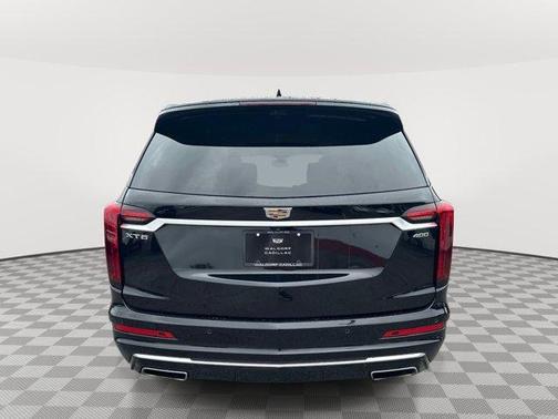 Stellar Black Metallic 2020 Cadillac XT6 Premium Luxury FWD