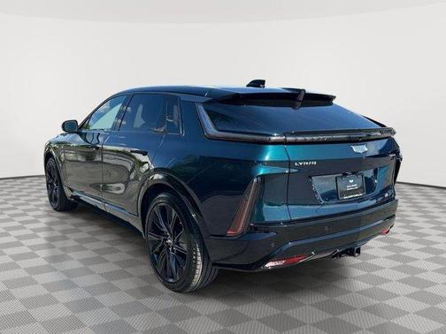 Emerald 2024 Cadillac LYRIQ Sport
