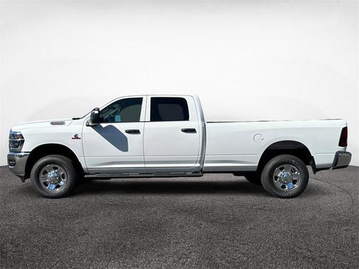 2025 RAM 2500 Tradesman Crew Cab 4x4 8' Box