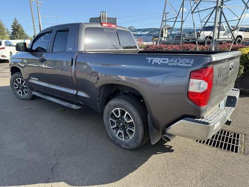 2018 Toyota Tundra SR5