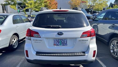 2013 Subaru Outback 2.5i Limited