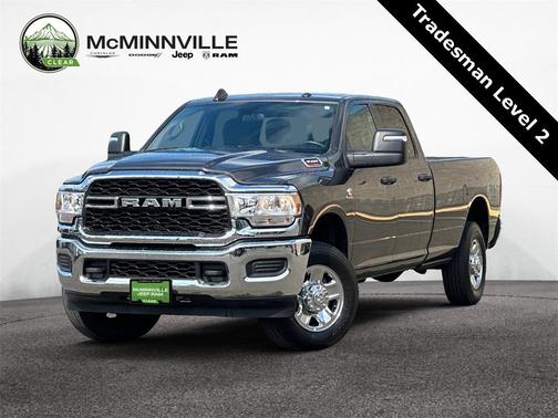 2024 RAM 3500 Tradesman Crew Cab 4x4 8' Box