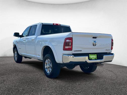 2022 RAM 2500 Laramie Crew Cab 4x4 6'4' Box
