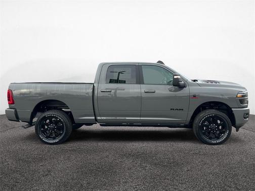 2026 RAM 2500 Laramie Crew Cab 4x4 6'4' Box