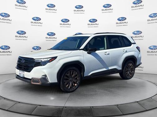 Crystal White Pearl 2025 Subaru Forester Sport
