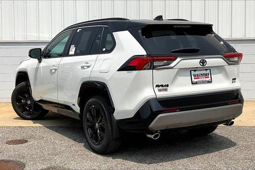 2025 Toyota RAV4 Hybrid SE
