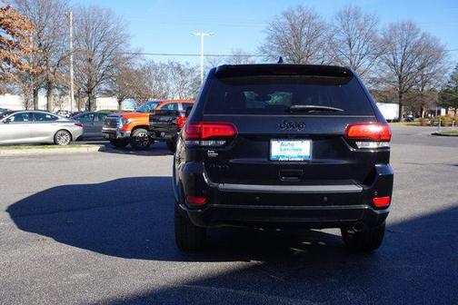 2022 Jeep Grand Cherokee Laredo