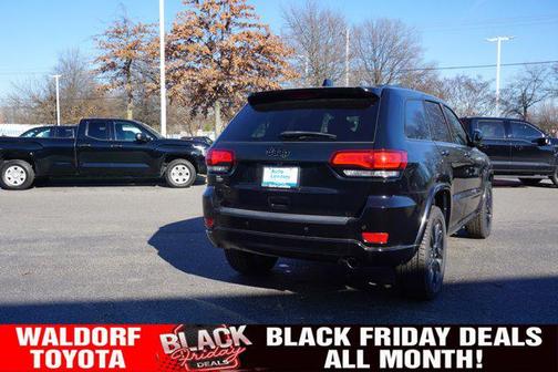 2022 Jeep Grand Cherokee Laredo