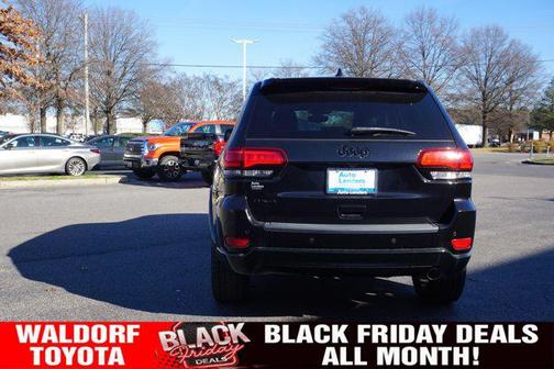 2022 Jeep Grand Cherokee Laredo