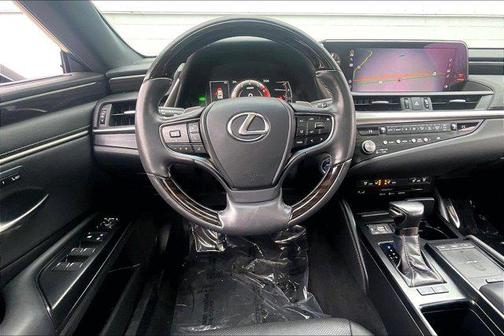 2021 Lexus ES 300h Base