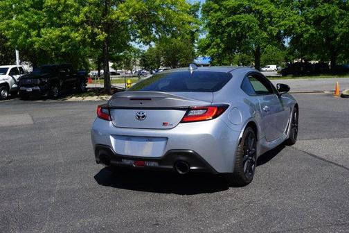 2025 Toyota GR86 Premium