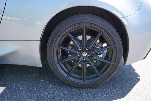 2025 Toyota GR86 Premium