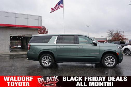 2023 Chevrolet Suburban Premier