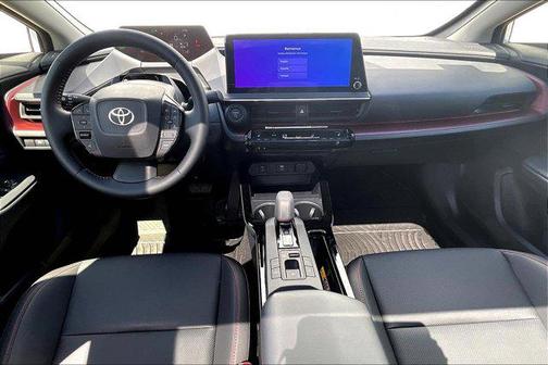 2025 Toyota Prius L
