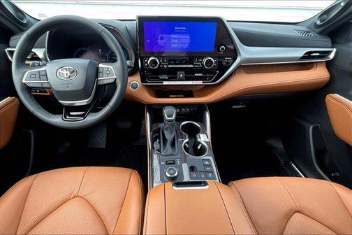 2026 Toyota Highlander Platinum