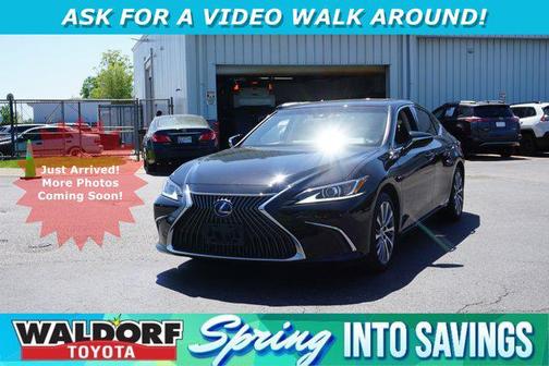2019 Lexus ES 300h Base