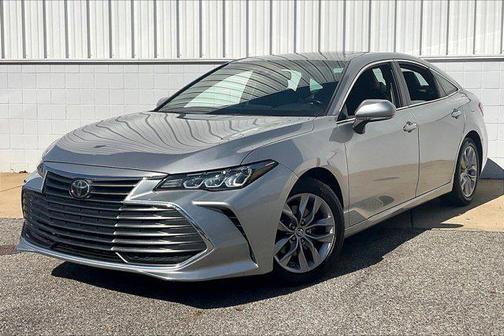 2019 Toyota Avalon XLE