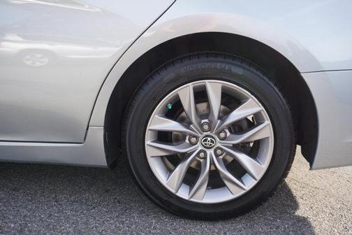 2019 Toyota Avalon XLE