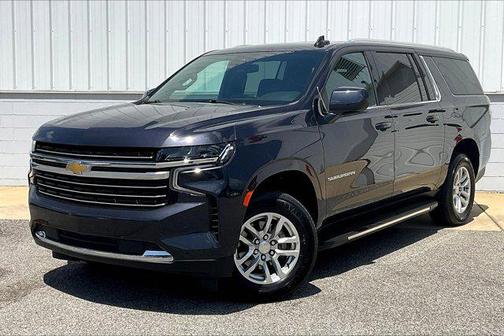 2023 Chevrolet Suburban LT