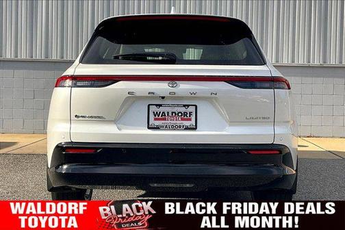 2025 Toyota Crown Signia Limited