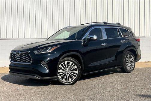 2023 Toyota Highlander Platinum