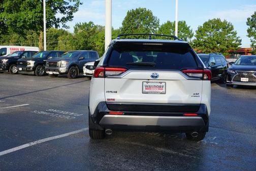 2019 Toyota RAV4 Hybrid SE