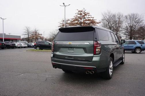 2023 Chevrolet Suburban Premier