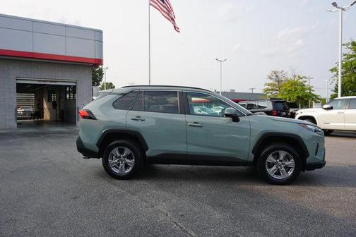 2023 Toyota RAV4 XLE