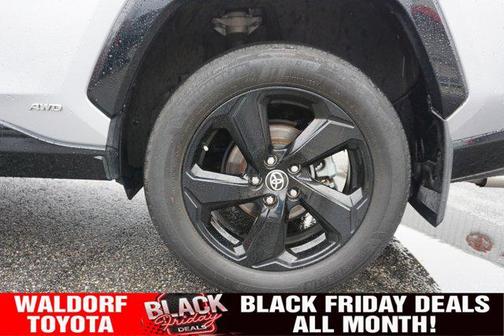 2021 Toyota RAV4 Hybrid SE