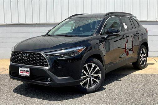 2025 Toyota Corolla Cross XLE