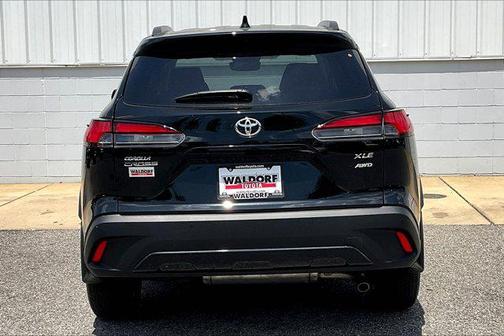 2025 Toyota Corolla Cross XLE