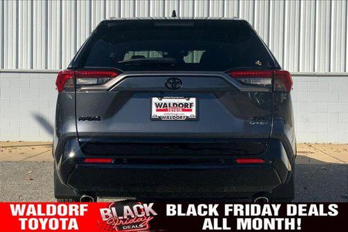 2025 Toyota RAV4 Hybrid SE