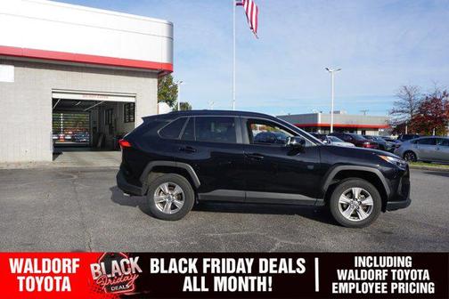 2023 Toyota RAV4 XLE