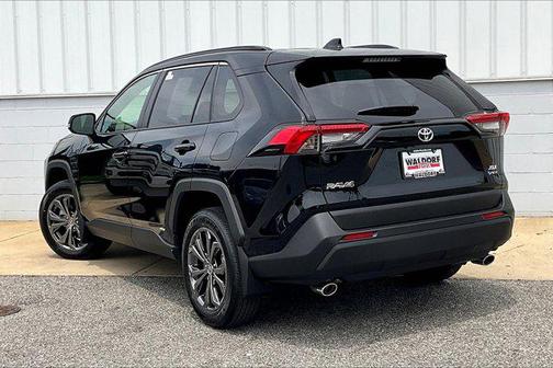2025 Toyota RAV4 Hybrid XLE Premium