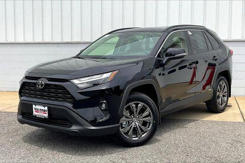 2025 Toyota RAV4 Hybrid XLE Premium