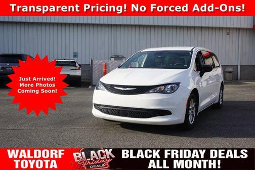 2024 Chrysler Voyager LX